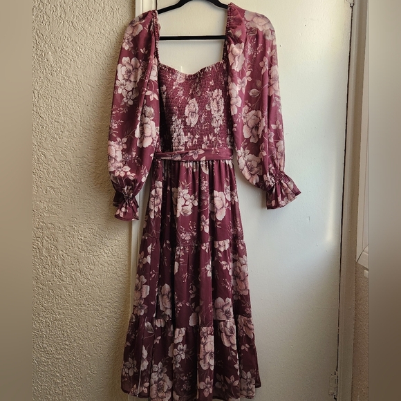 Luxuology- Floral Dress - Picture 2 of 6